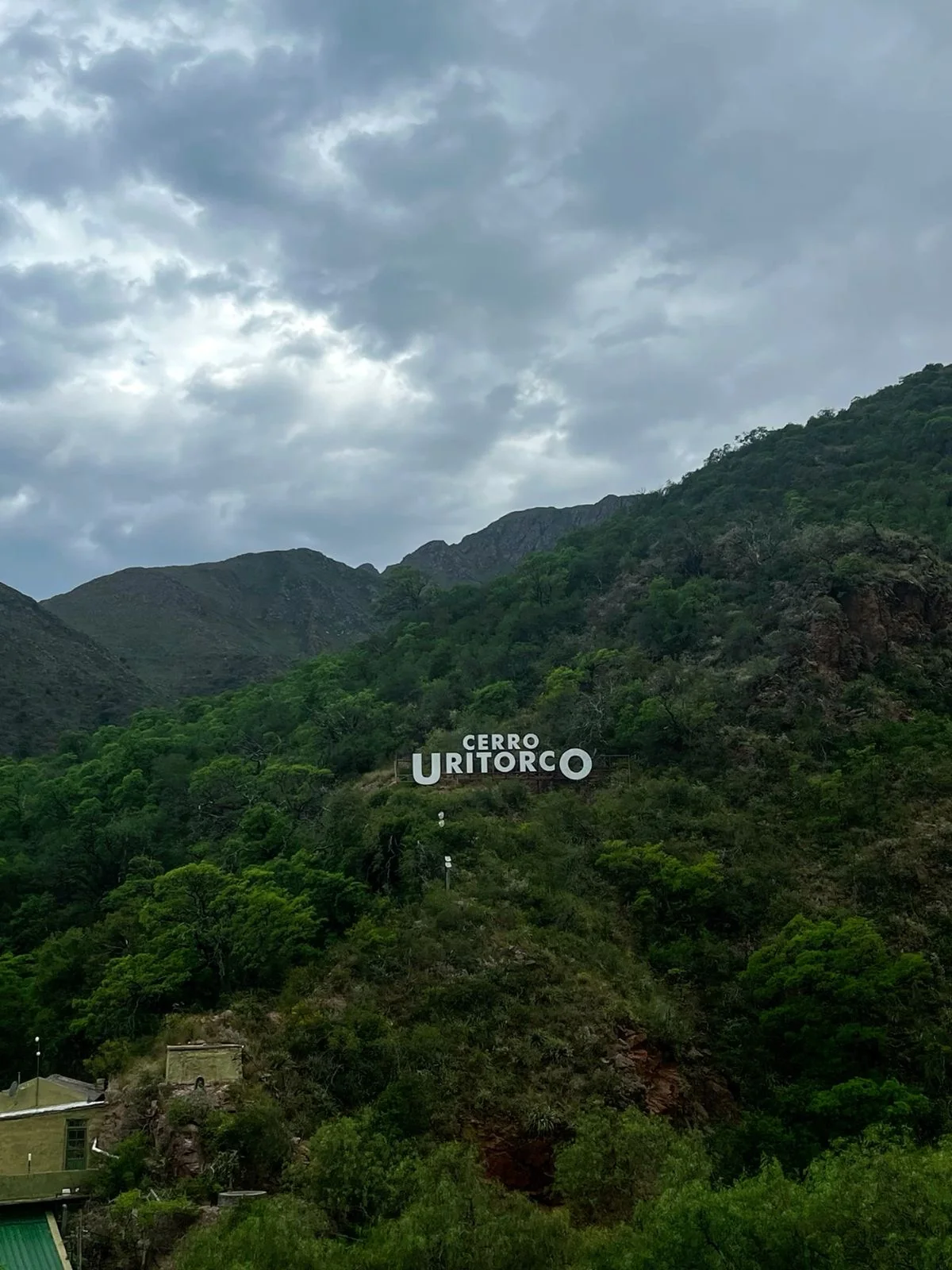 Vista del Cerro Uritorco en Capilla del Monte